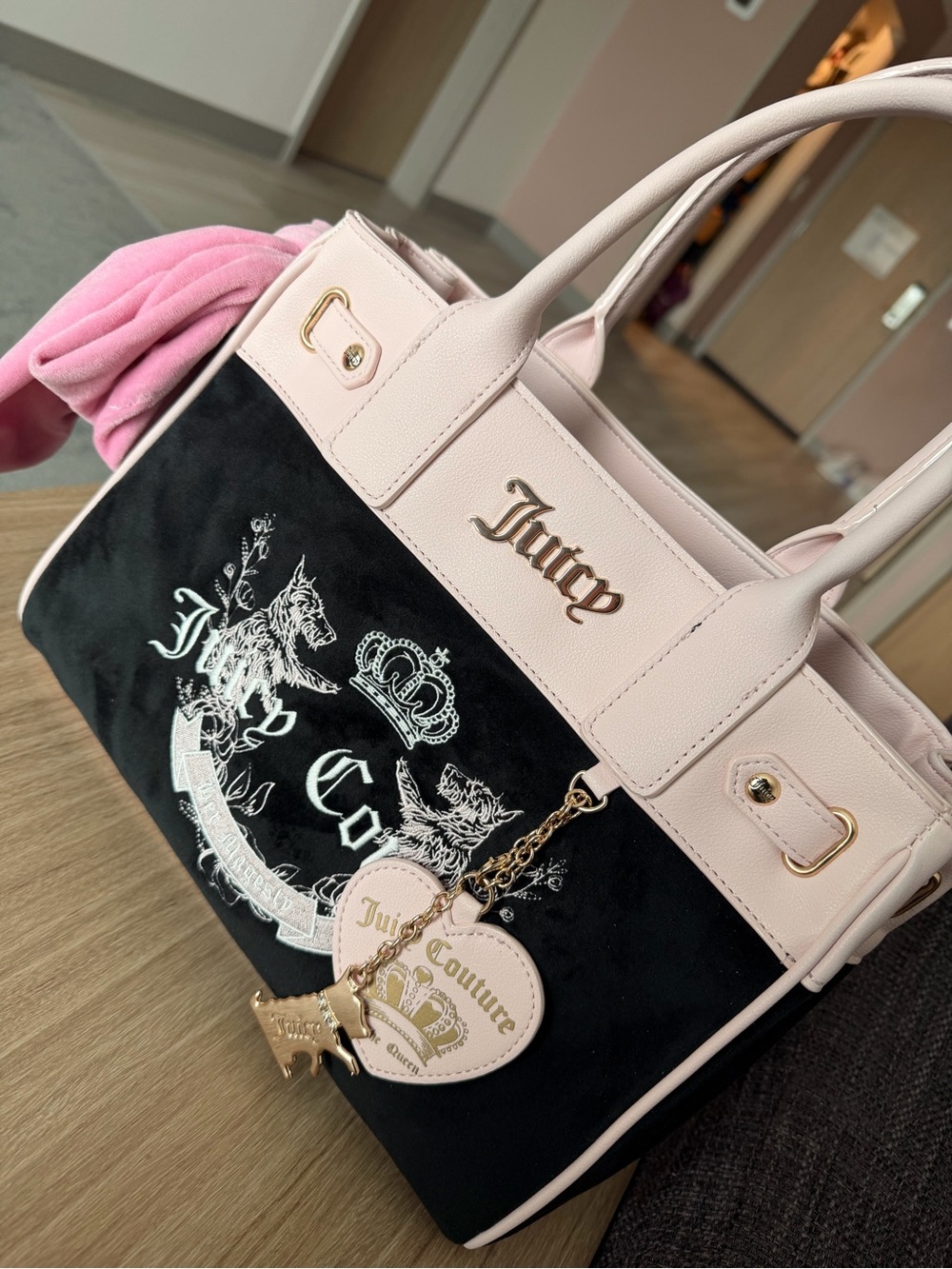 Juicy Couture Daydreamer Scottie Heritage Tote